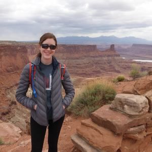 Meet your Posher, Danielle